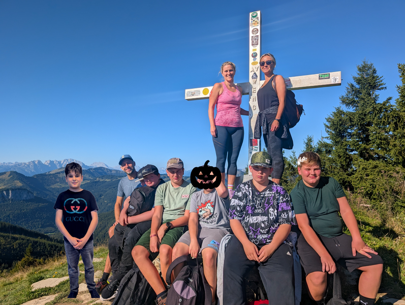 2025 26 09 foe8 klassenfoto bearbeitet 1